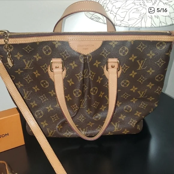 Louis Vuitton Palermo PM Monogram - Picture 2 of 16